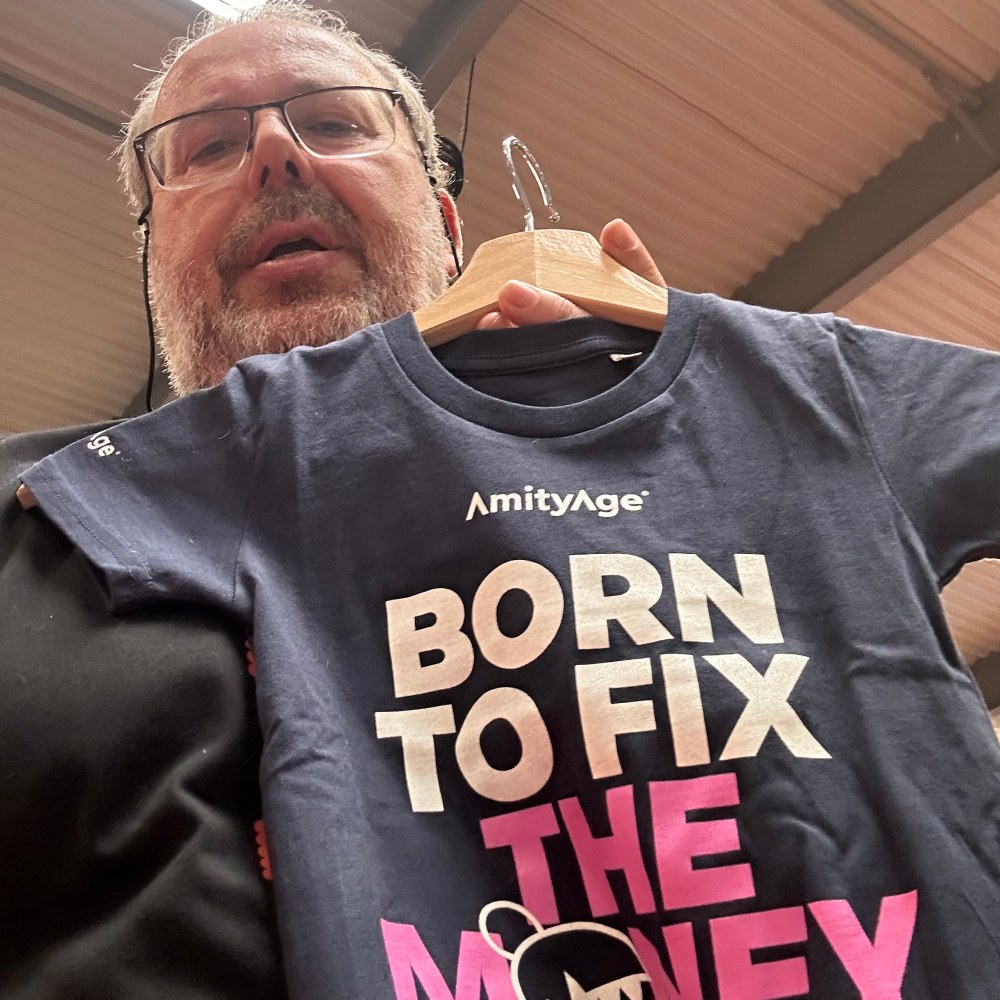 Born to fix the money