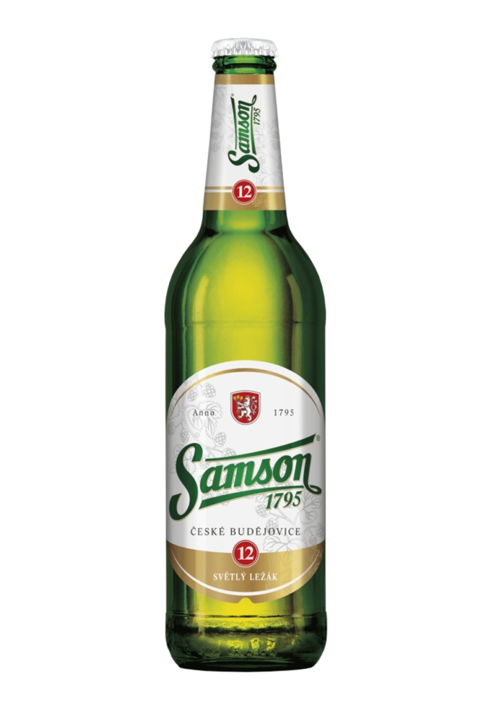 Lahev piva Samson ležák 12° s etiketou pivovaru z Českých Budějovic